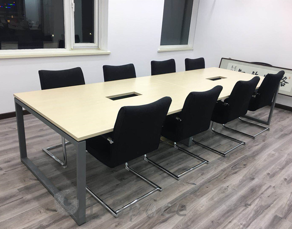 國鍵鑫興（北京）家具有限公司為嘉友國際物流 辦公家具會議室工位案例。