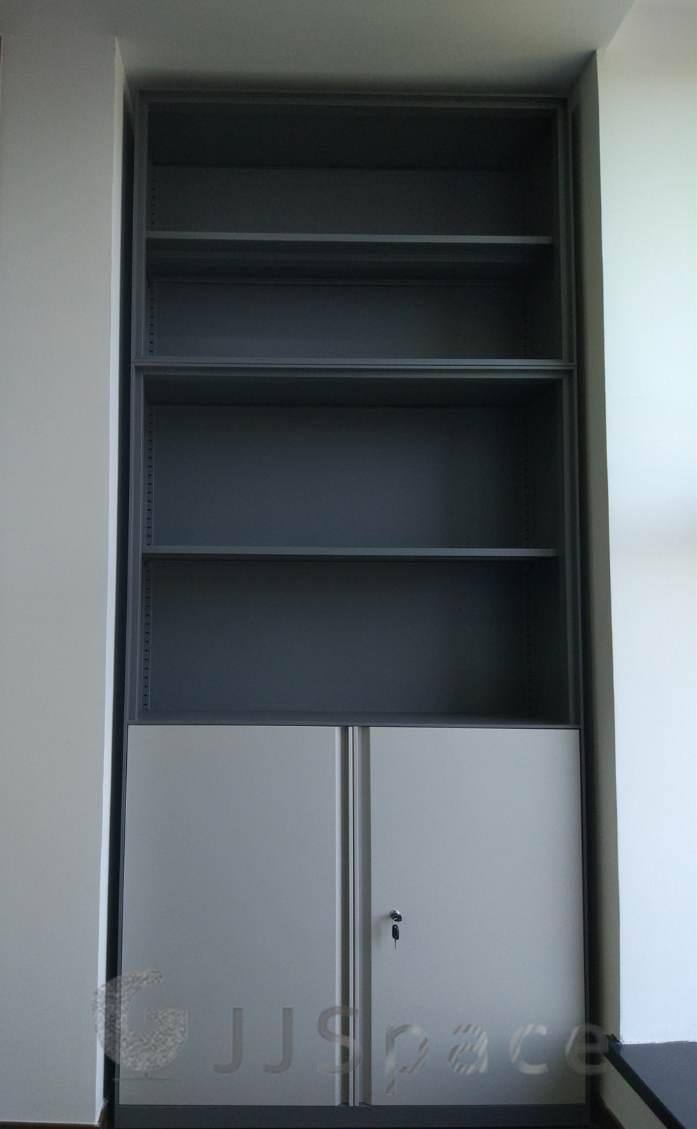 國鍵鑫興（北京）家具有限公司為嘉友國際物流 辦公家具會議室工位案例。